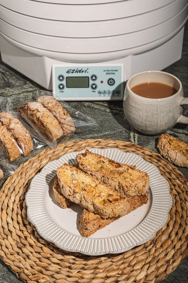 Biscotti mit getrockneten Pfirsichen